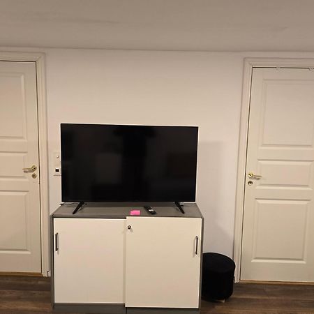 Beautiful 2 Rooms Apartment In Klofta,Near Oslo Airport& Oslo Экстерьер фото