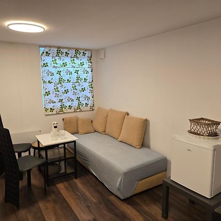 Beautiful 2 Rooms Apartment In Klofta,Near Oslo Airport& Oslo Экстерьер фото