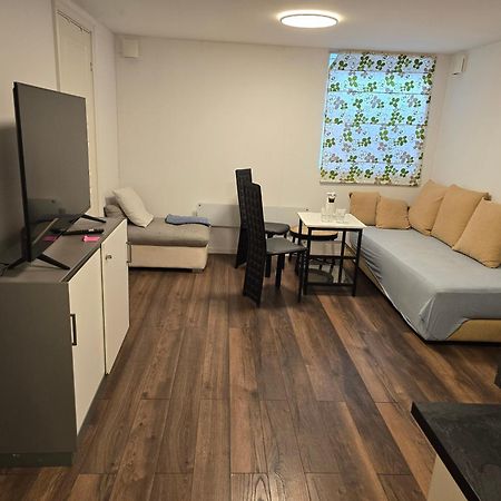 Beautiful 2 Rooms Apartment In Klofta,Near Oslo Airport& Oslo Экстерьер фото
